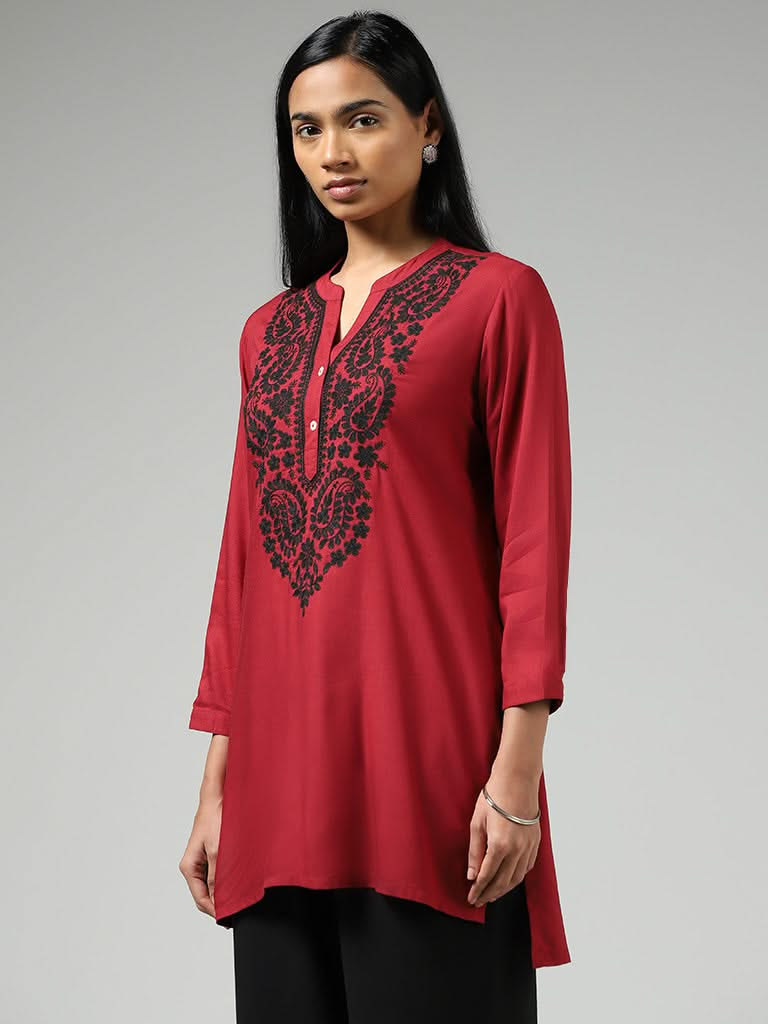 Utsa Maroon Paisley Floral Embroidered Kurti