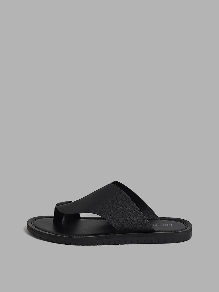 SOLEPLAY Black Kolhapuri Sandals