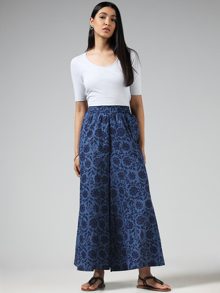 Utsa Indigo Floral Printed Cotton Mid Rise Palazzos