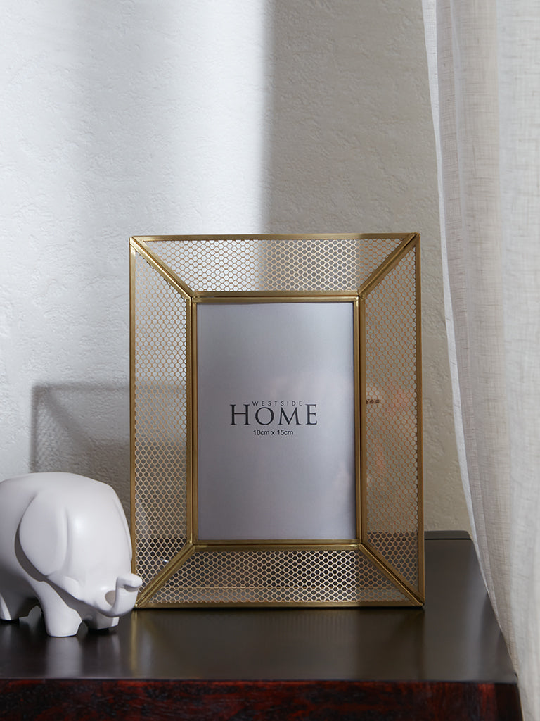 Westside Home Gold Metal Twine Photo Frame