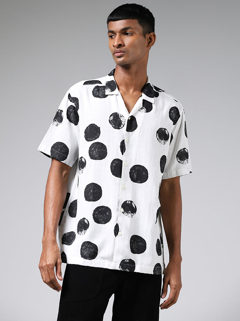 Nuon White Abstract Printed Relaxed-Fit Shirt