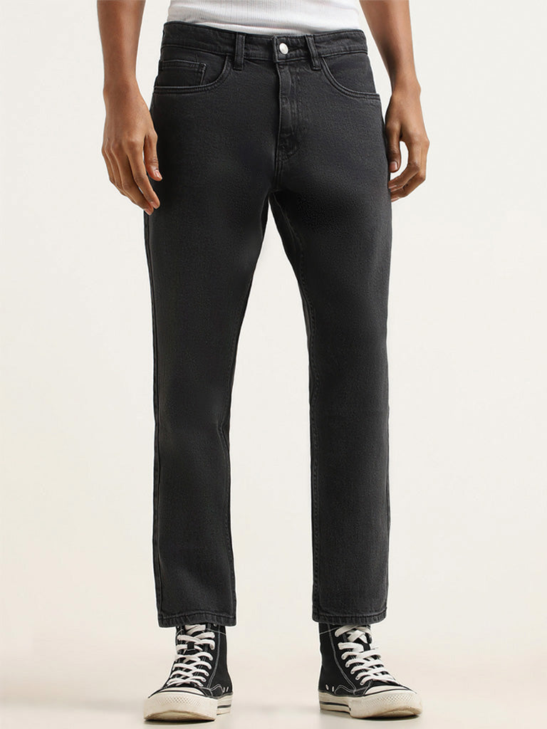 Nuon Black Straight - Fit Mid - Rise Jeans