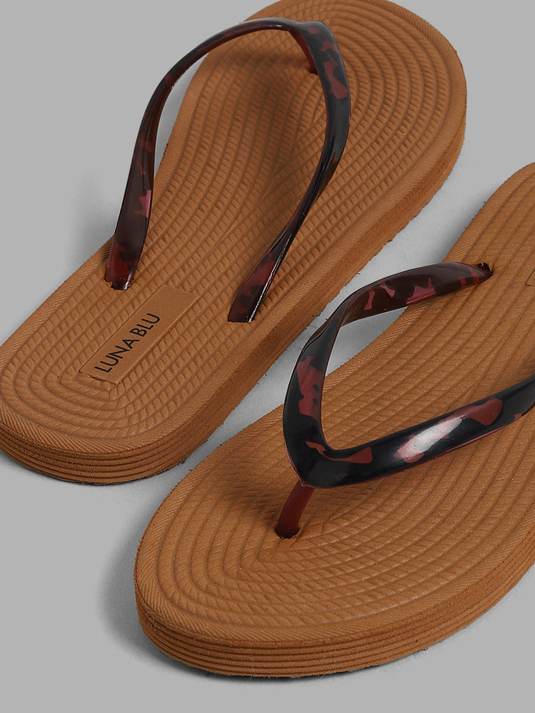 LUNA BLU Brown Footbed Printed Thong Flip Flop