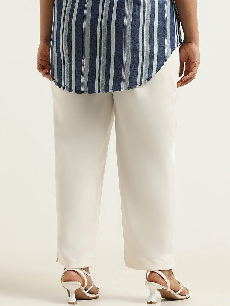 Gia Off-White Solid Trousers