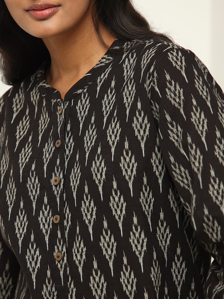 Utsa Black Printed Kurti