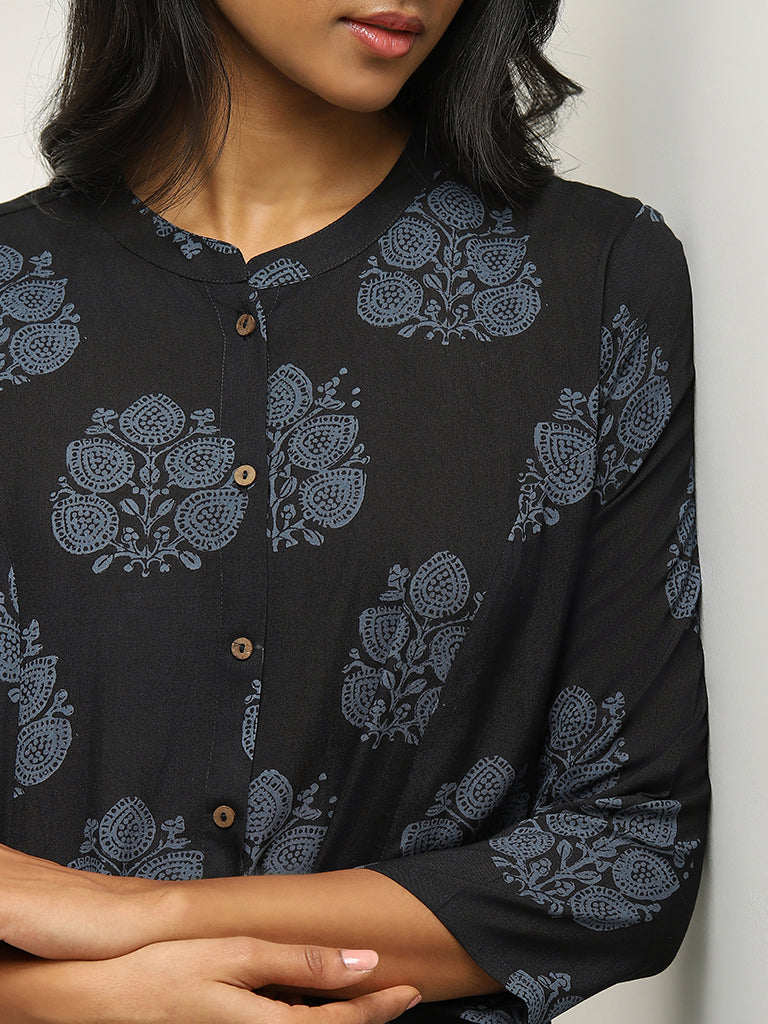 Utsa Indigo Printed Cotton Kurta