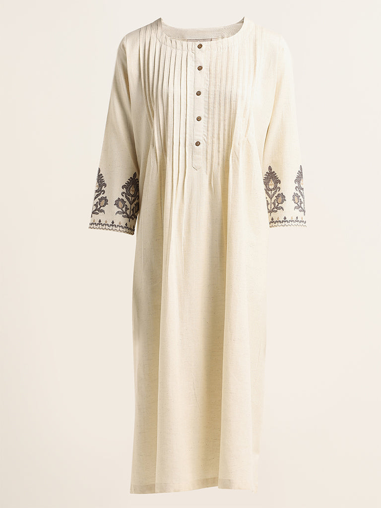 Utsa Off-White Embroidered Kurta