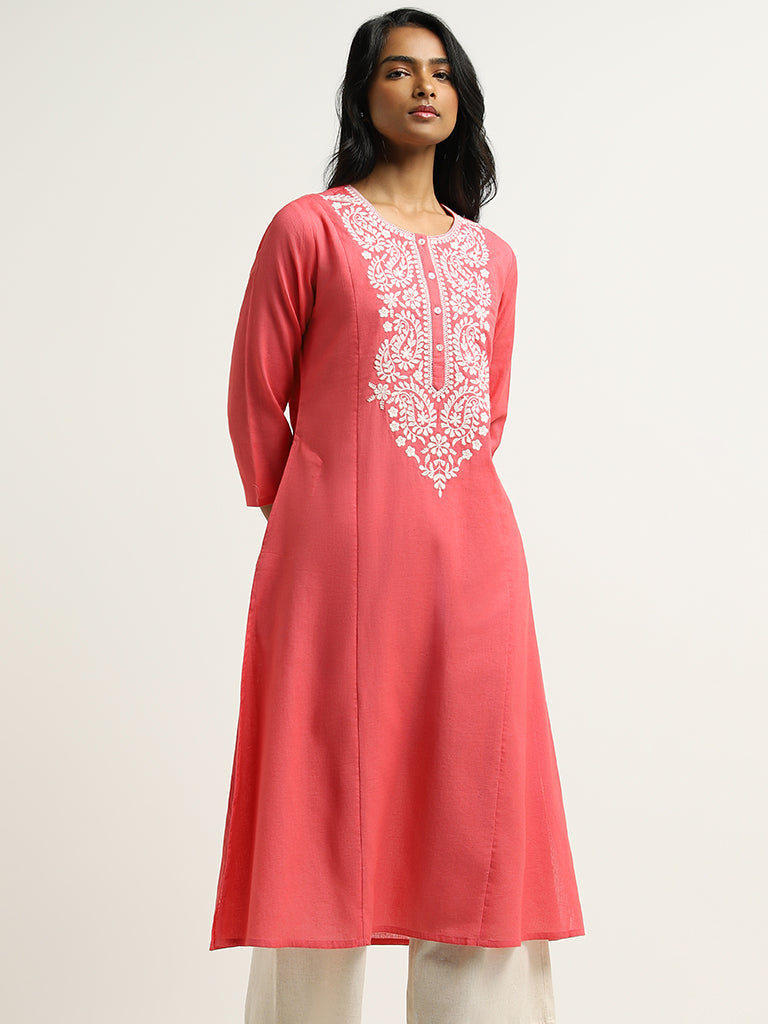 Utsa Pink Lucknow Embroidered Blended Linen Kurta