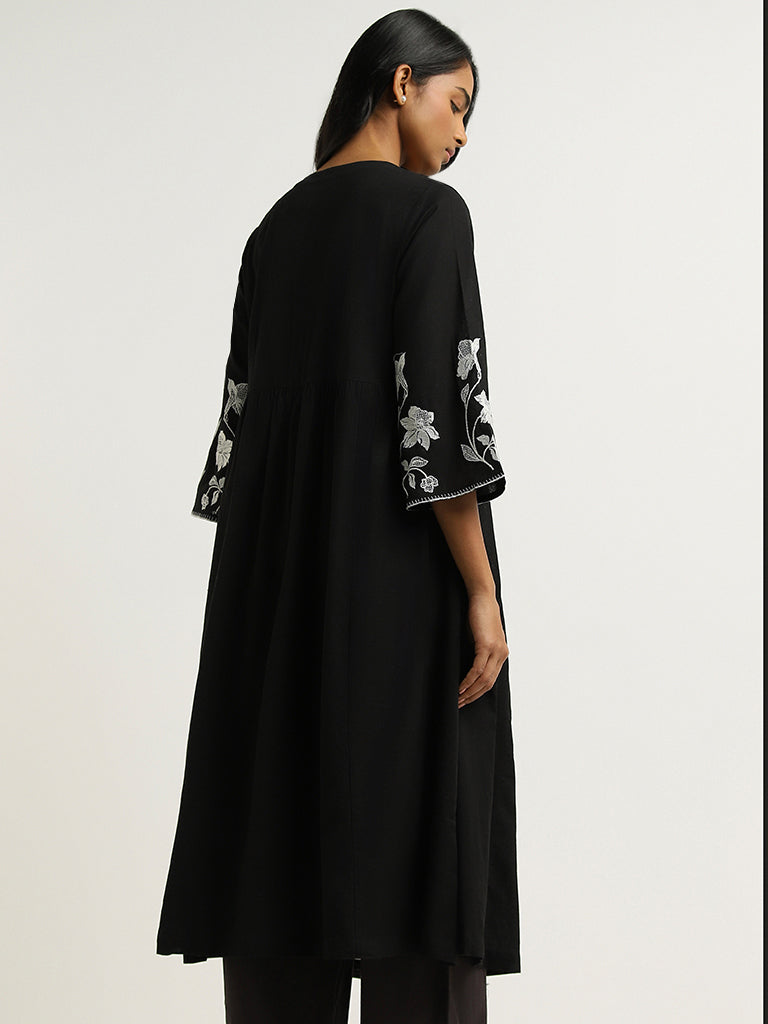 Utsa Black Embroidered Kurta