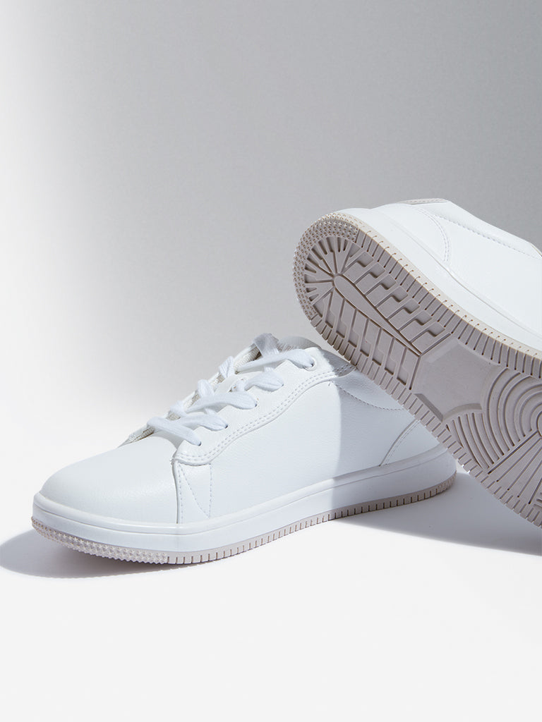 LUNA BLU White Counter Detailed Shoes