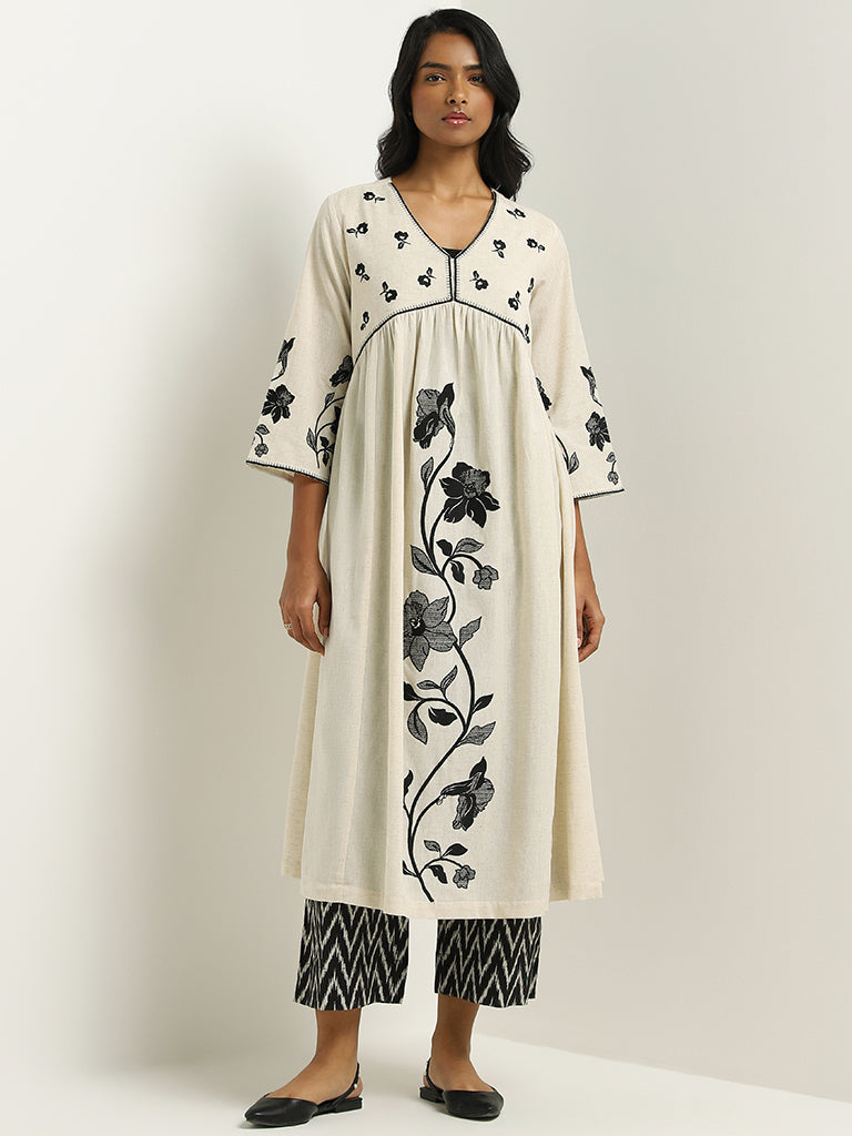 Utsa Black Ikat Printed Blended Linen Palazzos