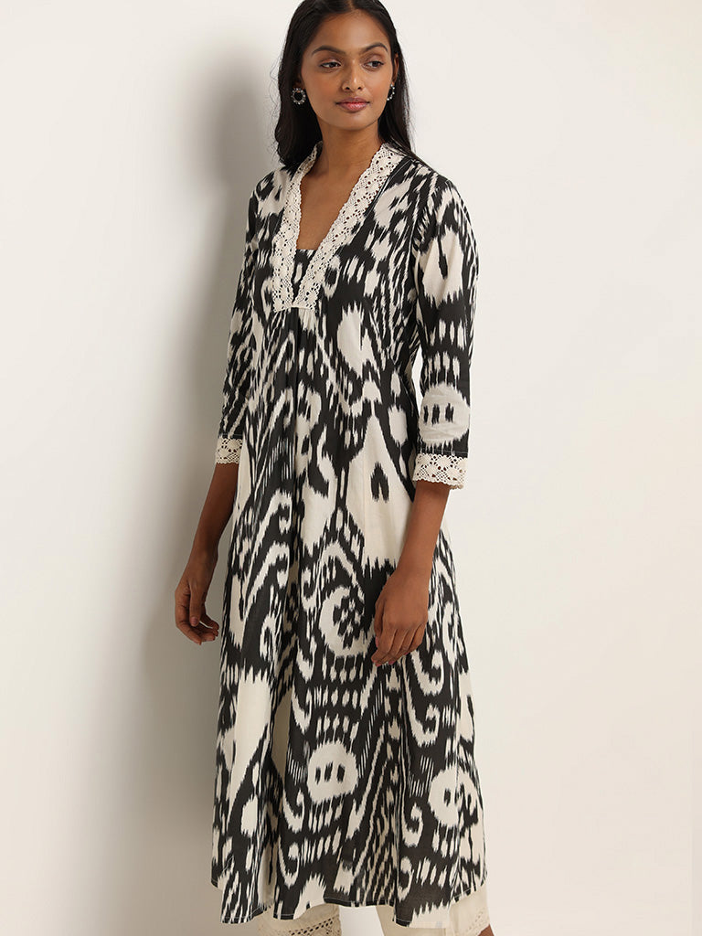 Utsa Black Ikkat Printed Cotton Kurta