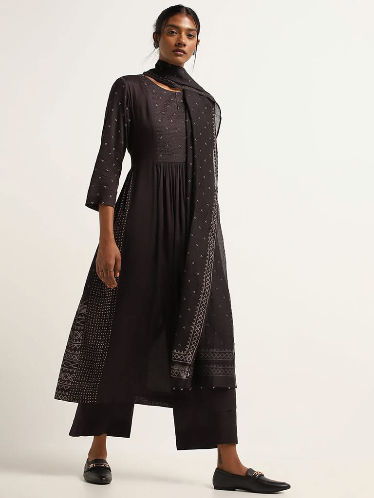 Zuba Black Embroidered Kurta