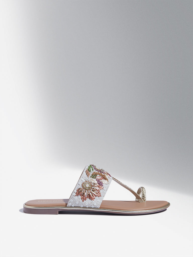 LUNA BLU Ivory Embellished Kolhapuri Sandals