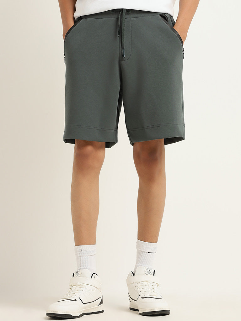 Studiofit Green Relaxed Fit Shorts