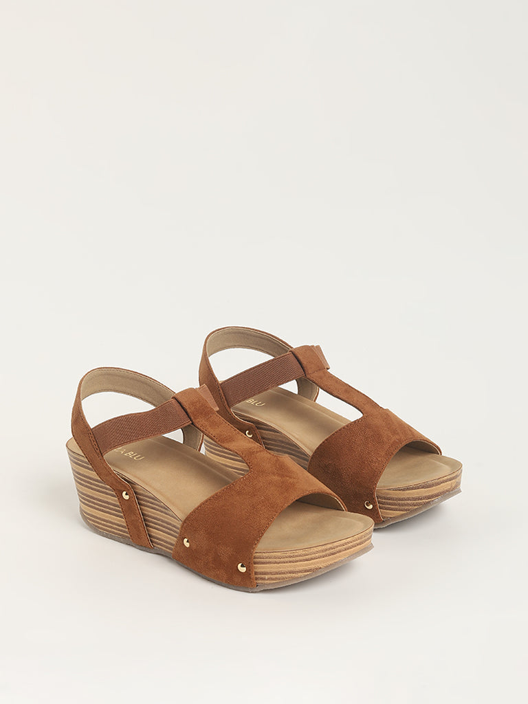 LUNA BLU Brown T-Strap Wedge Sandals