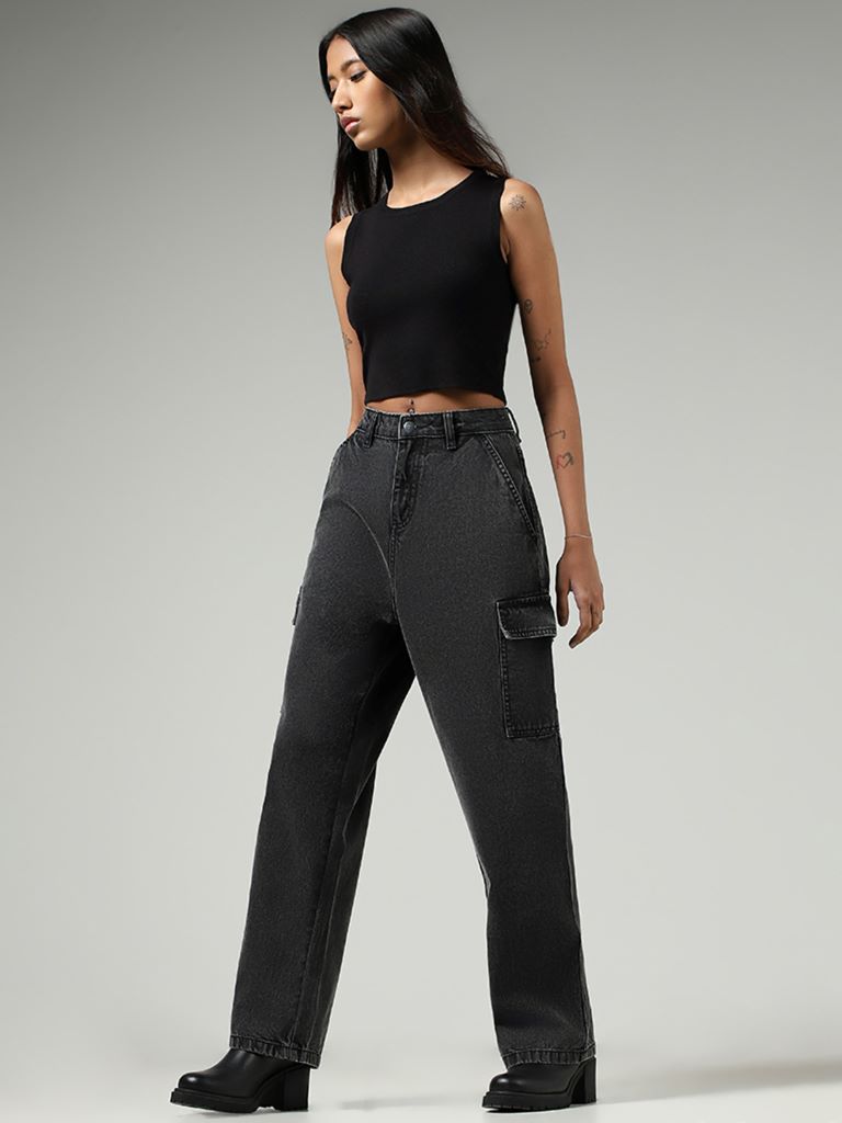 Nuon Black Straight - Fit Mid Rise Jeans