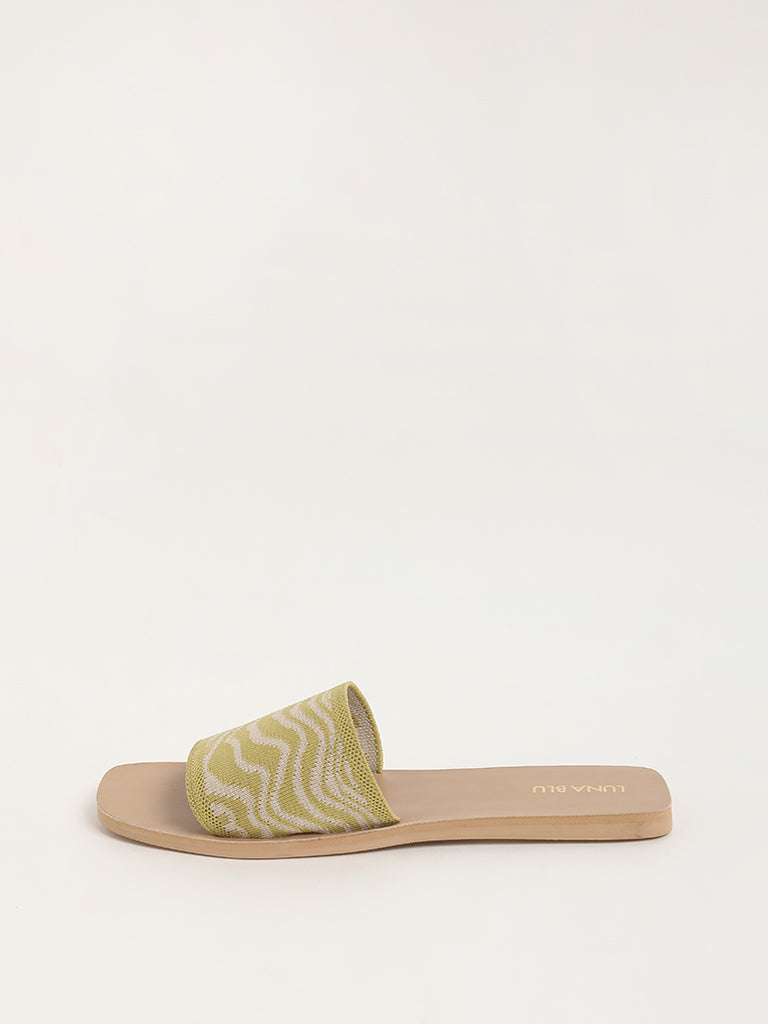 LUNA BLU Lime Green Zebra-Striped Slides