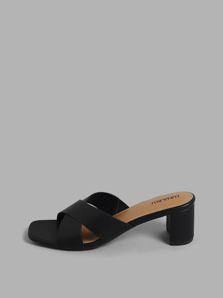 LUNA BLU Black Criss-Cross Block Sandals