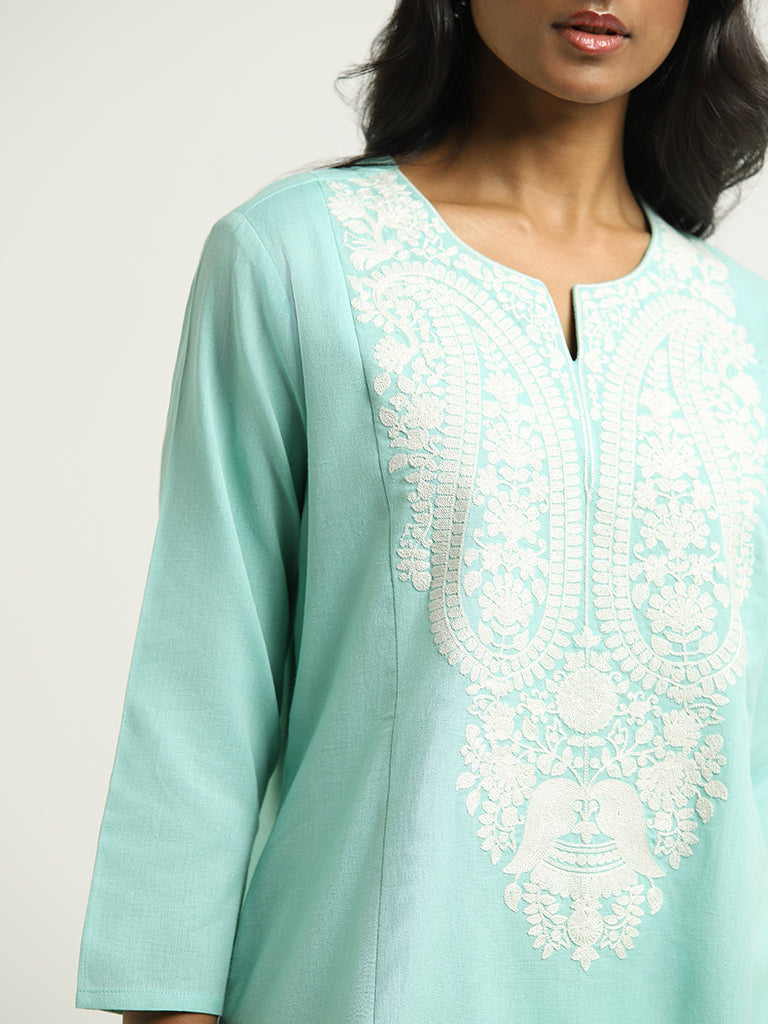 Utsa Blue Paisley Embroidered Blended Linen Kurta