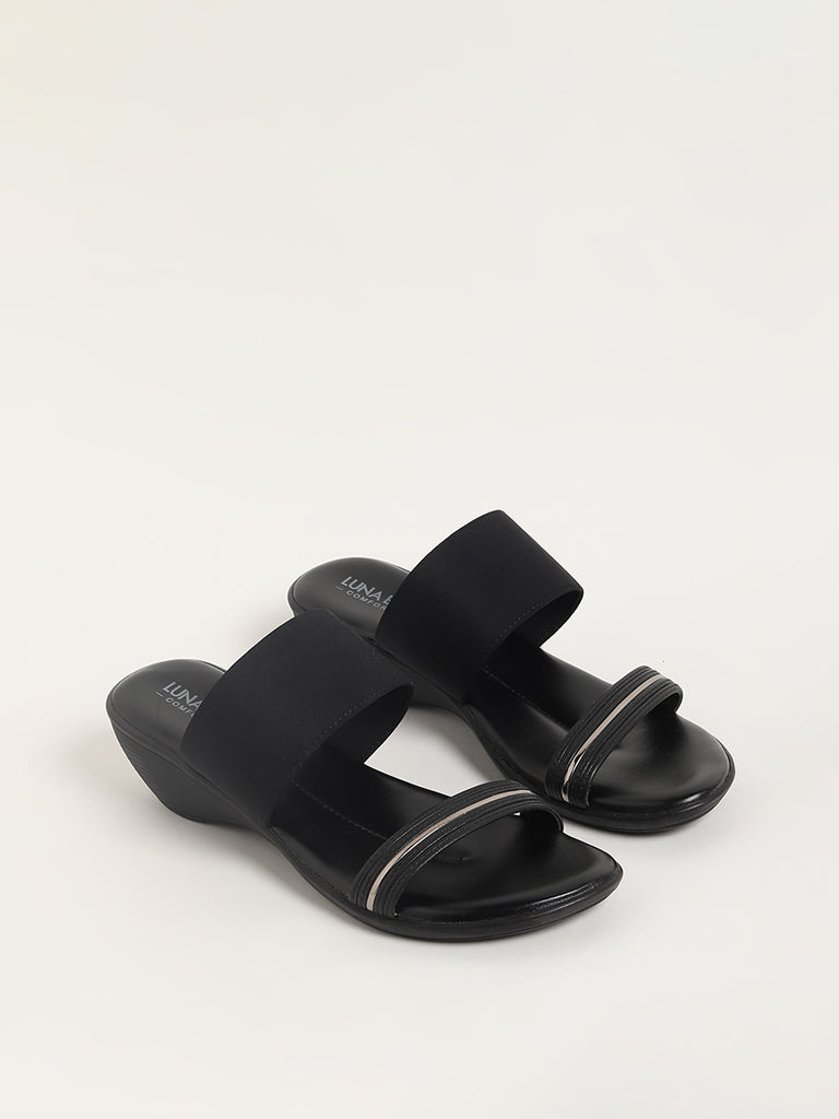 LUNA BLU Strappy Black Sandals