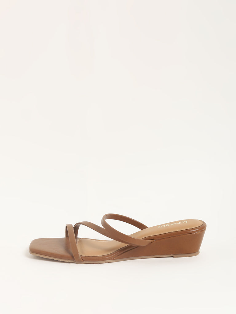 LUNA BLU Tan Wedge Sandals