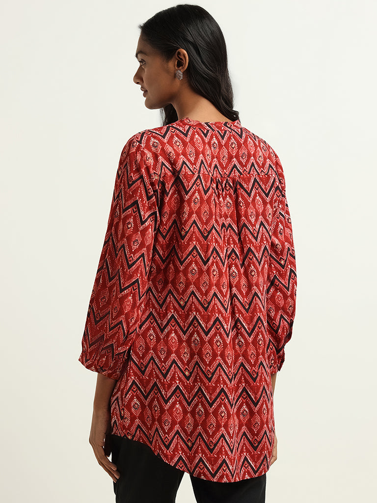 Utsa Red Printed Kurti