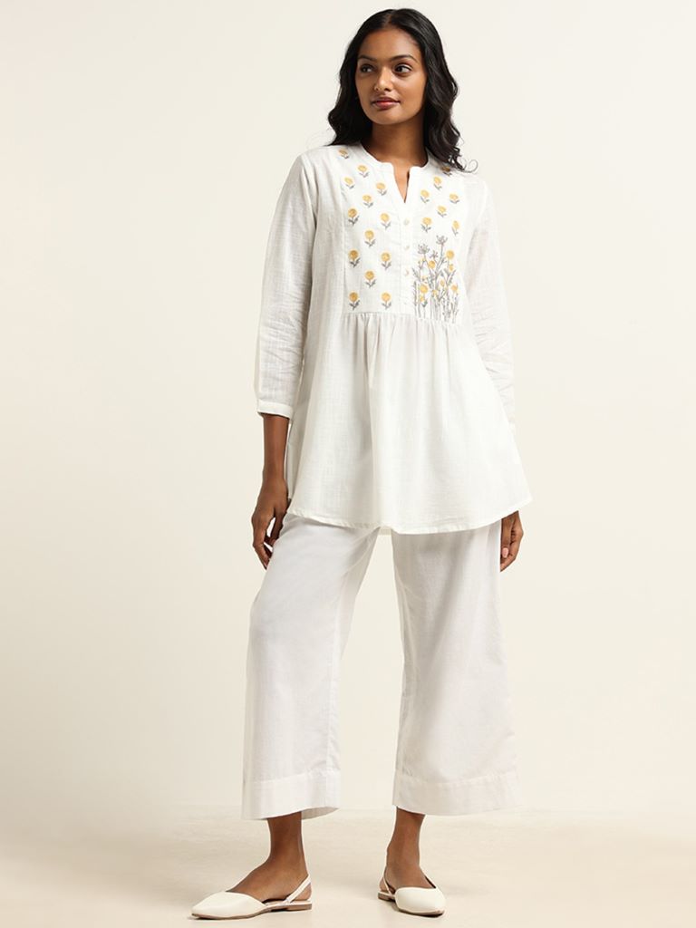 Utsa White Embroidered Kurti