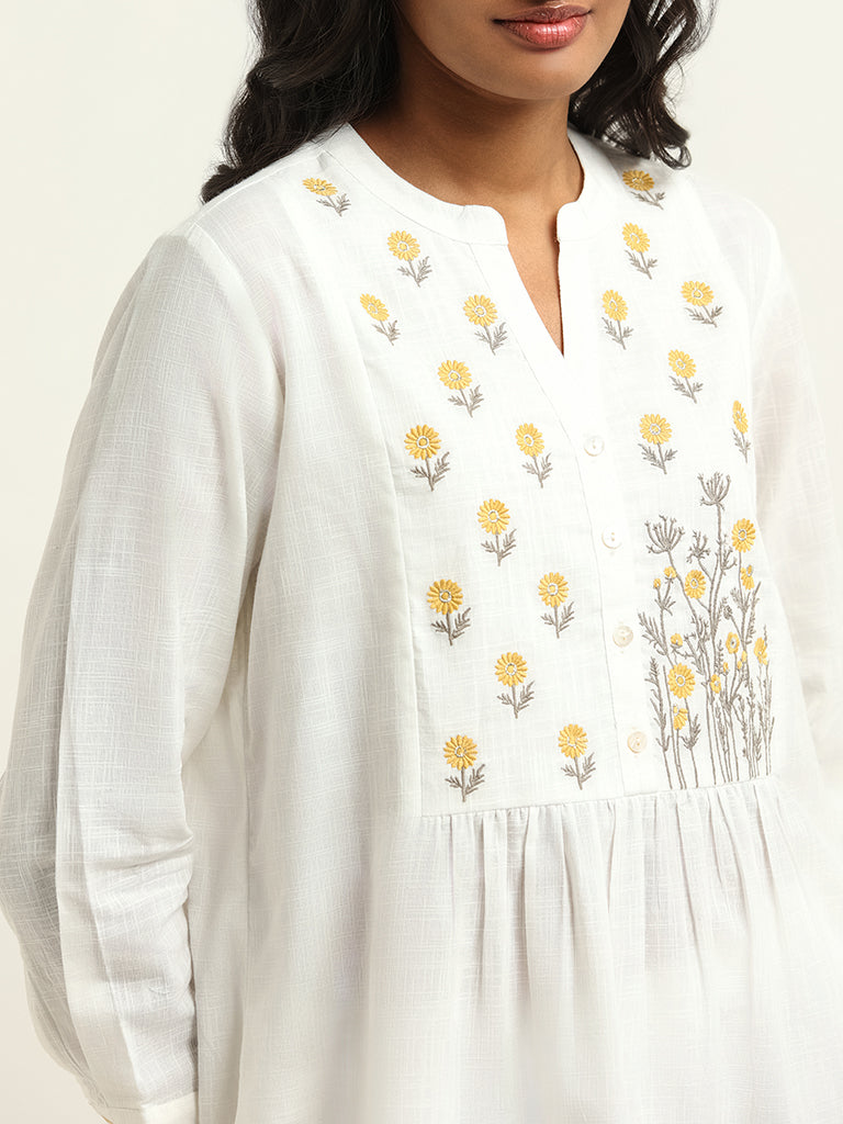 Utsa White Embroidered Kurti