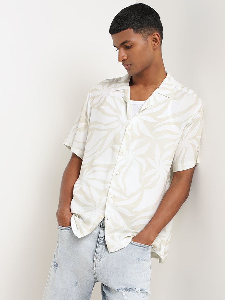 Nuon White Bold Printed Relaxed Fit Shirt