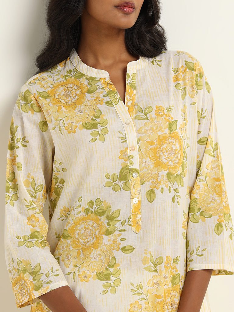 Utsa Yellow Bold Floral Printed Cotton Kurta