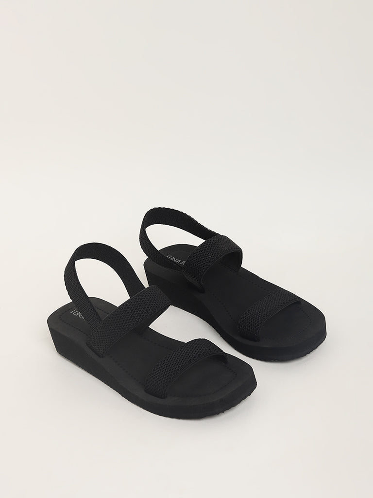 LUNA BLU Black Strappy Flip Flop