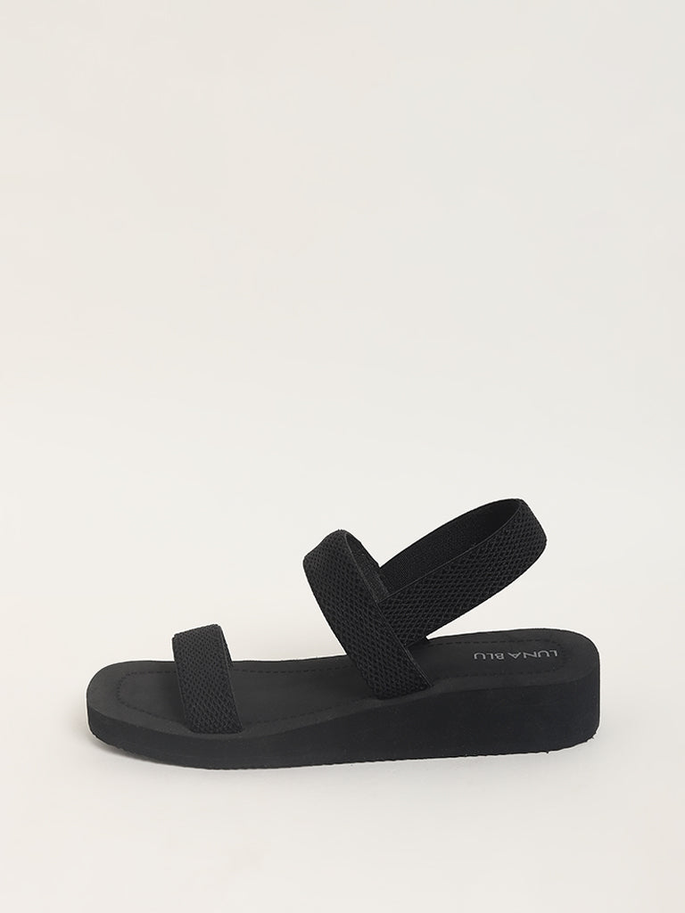 LUNA BLU Black Strappy Flip Flop