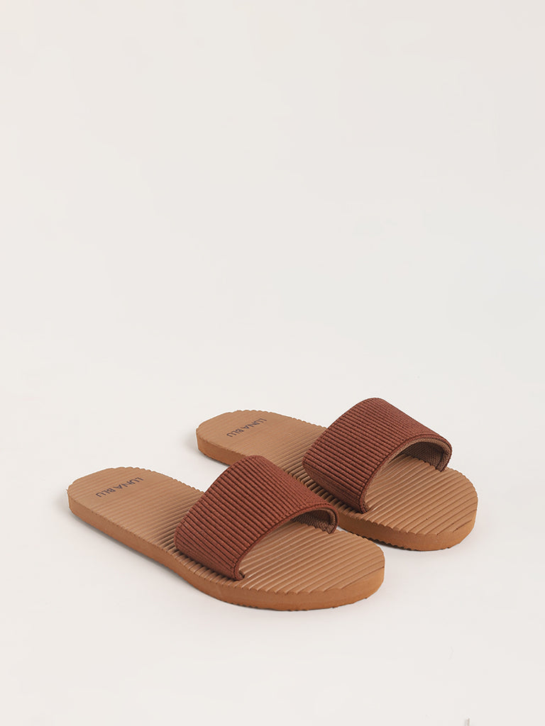 LUNA BLU Brown Textured Flip-Flop