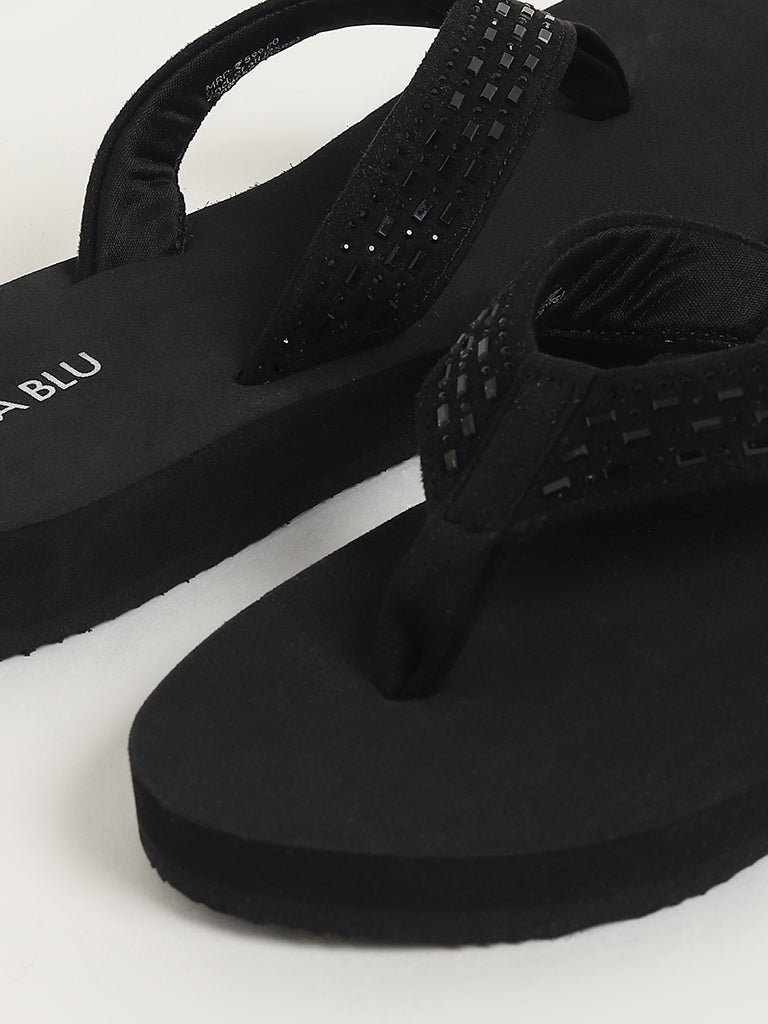 LUNA BLU Black Embellished Flip Flop