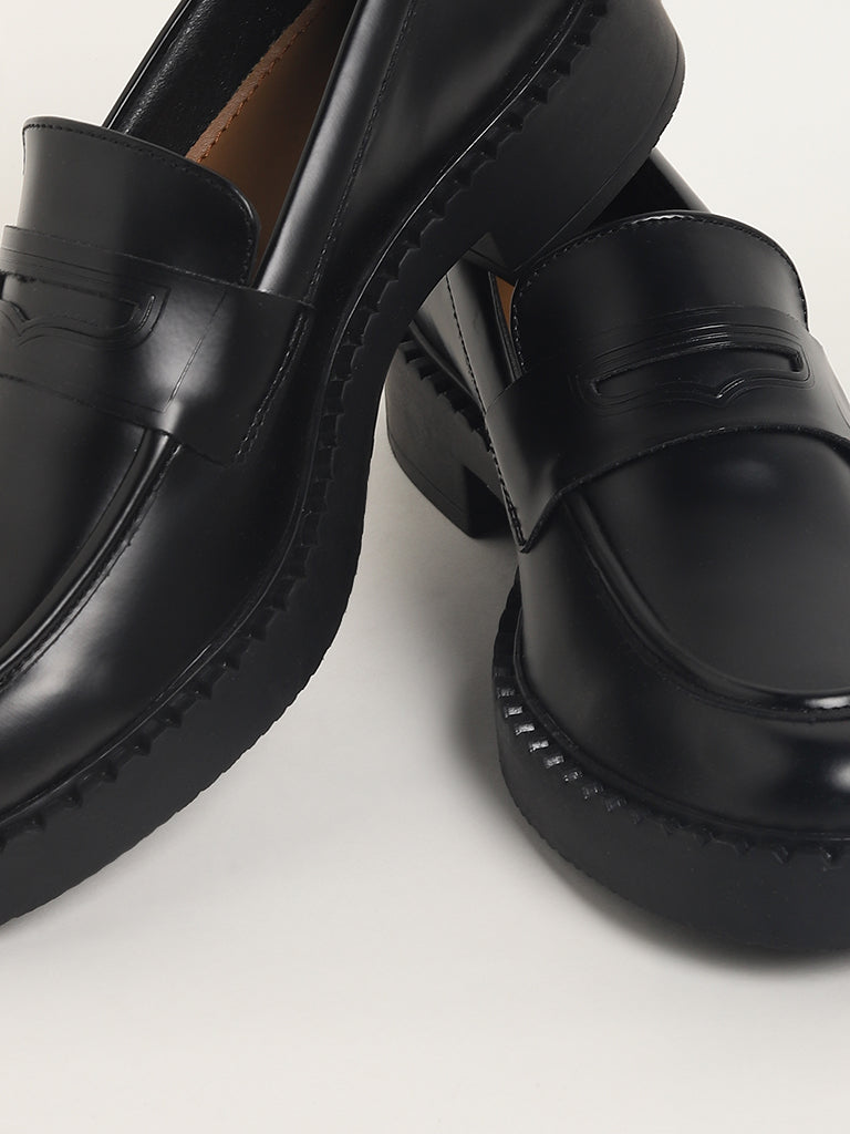 LUNA BLU Black Gloss Loafers