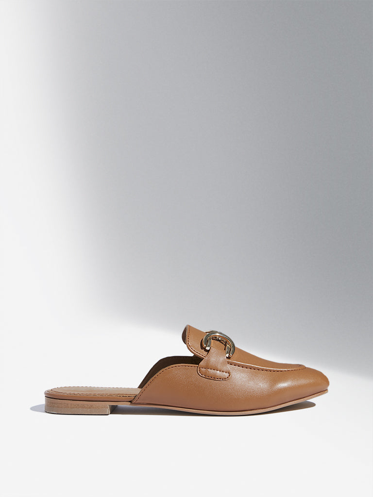 LUNA BLU Tan Flat Shoes