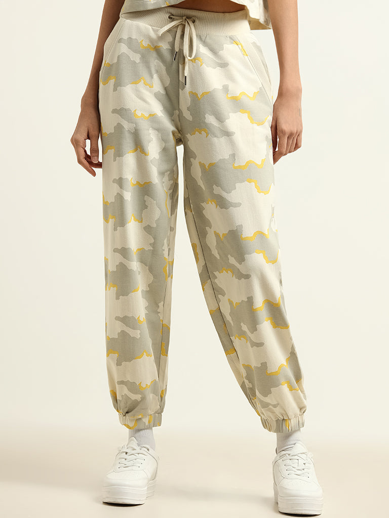 Studiofit Cream Camouflage Joggers