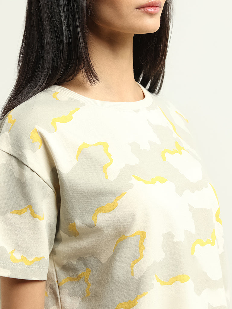 Studiofit Cream Camouflage T-Shirt