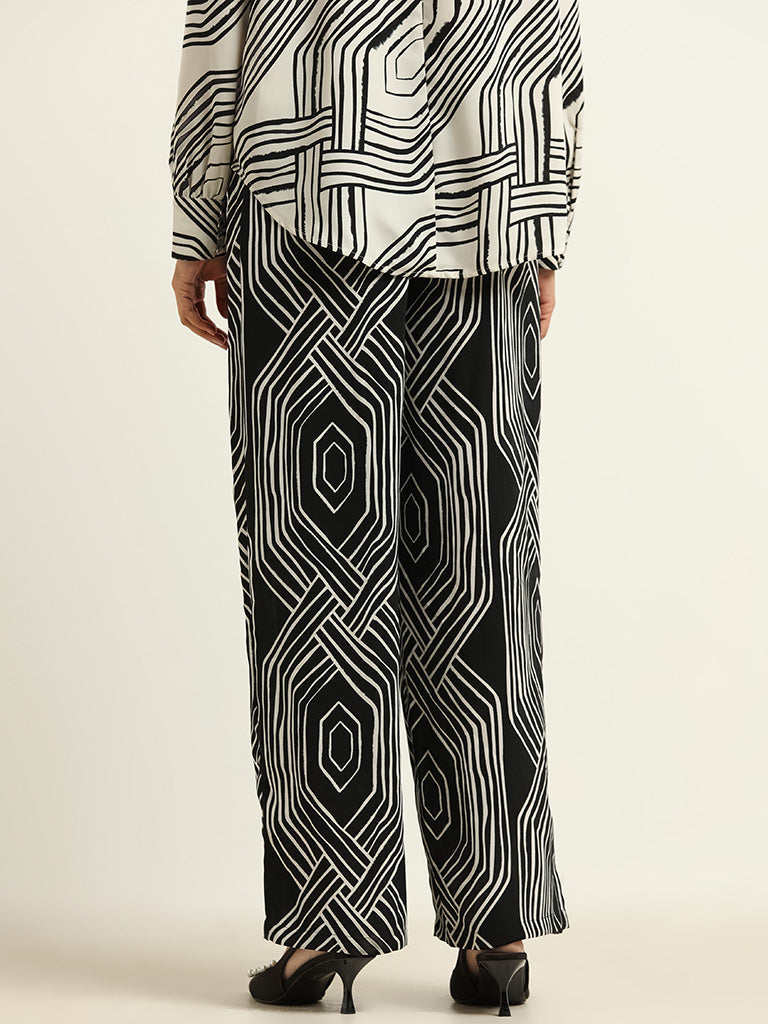 Wardrobe Black Printed Trousers