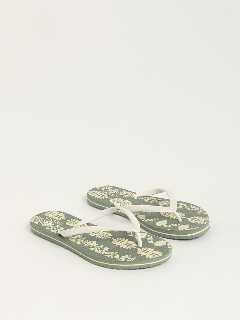 LUNA BLU Green Printed Flip-Flop