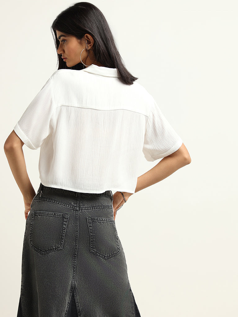 Nuon White Crop Shirt