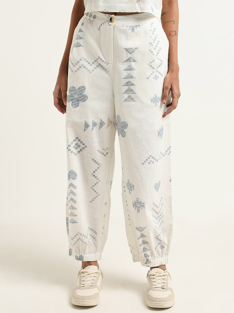 Bombay Paisley White Printed Cotton Pants