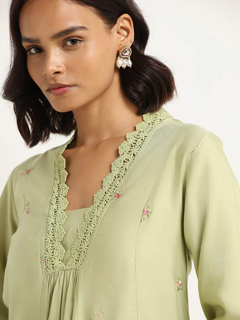 Zuba Green Embroidered Cotton Blend Kurta