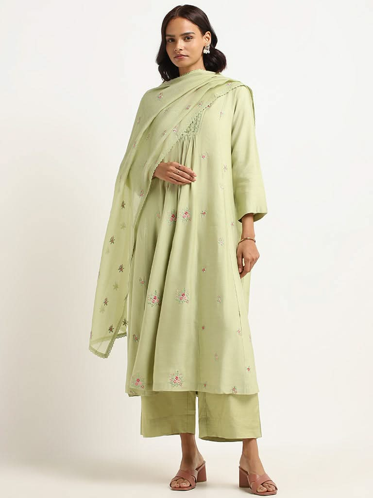 Zuba Green Embroidered Cotton Blend Kurta