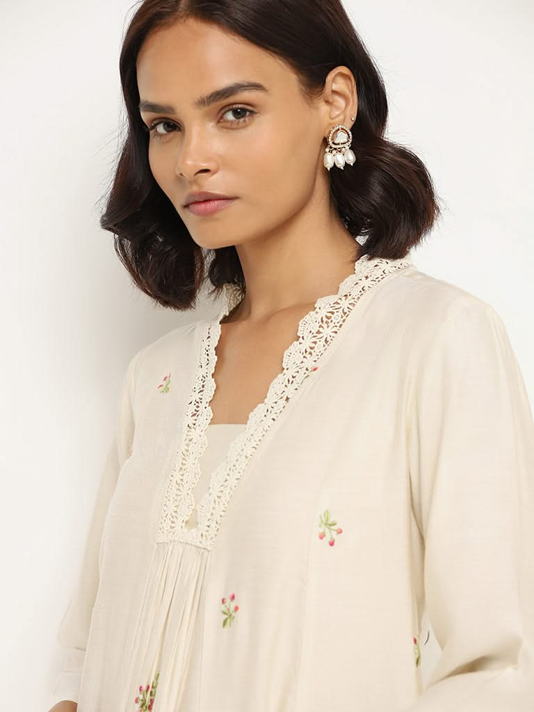 Zuba Off-White Embroidered Kurta