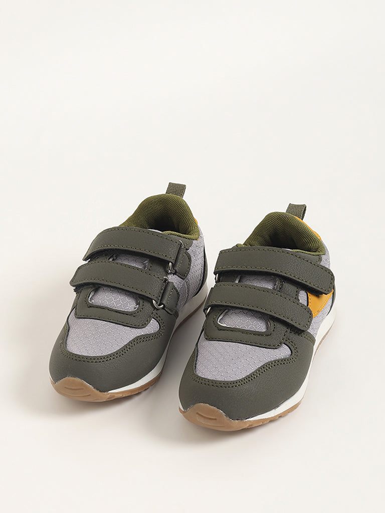 Yellow Green Color-Block Strap-On Jogger Shoes