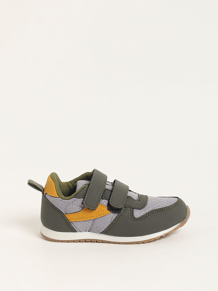 Yellow Green Color-Block Strap-On Jogger Shoes