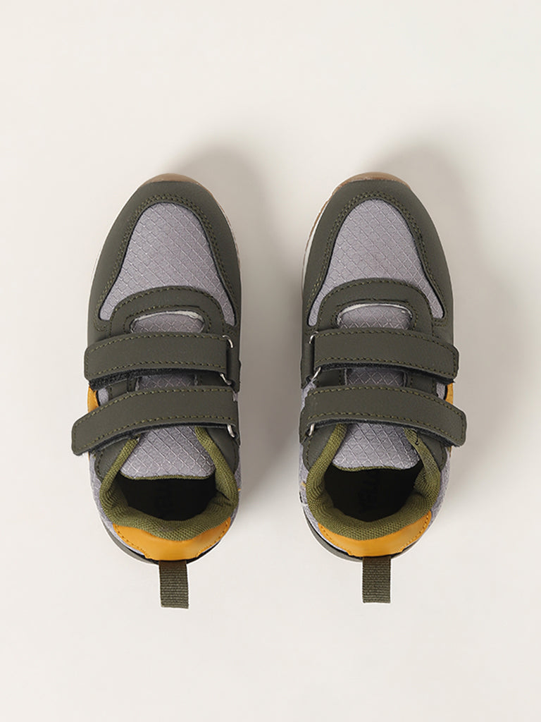 Yellow Green Color-Block Strap-On Jogger Shoes