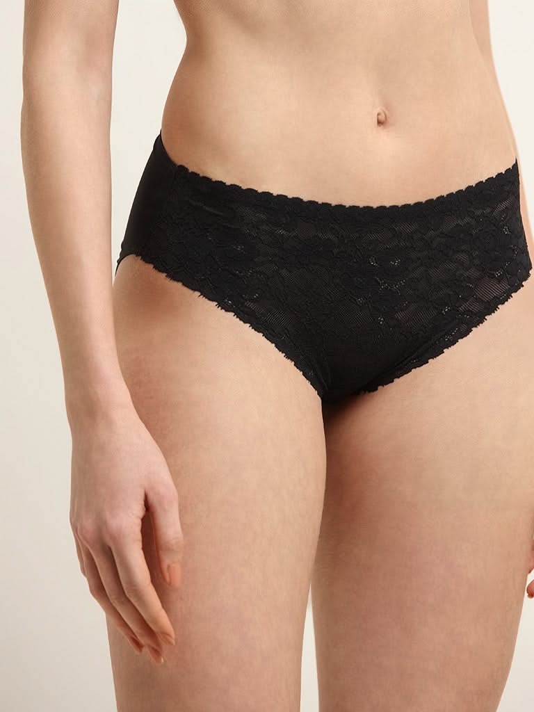 Wunderlove Black Invisible Brief